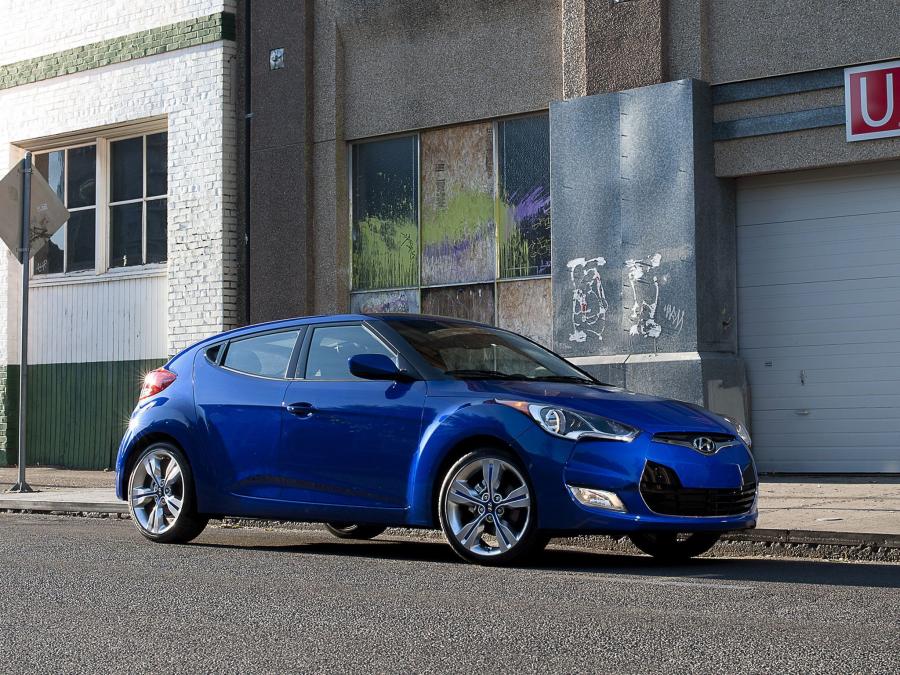  Hyundai Veloster 2011 года  (US) (фото 7 из 30)